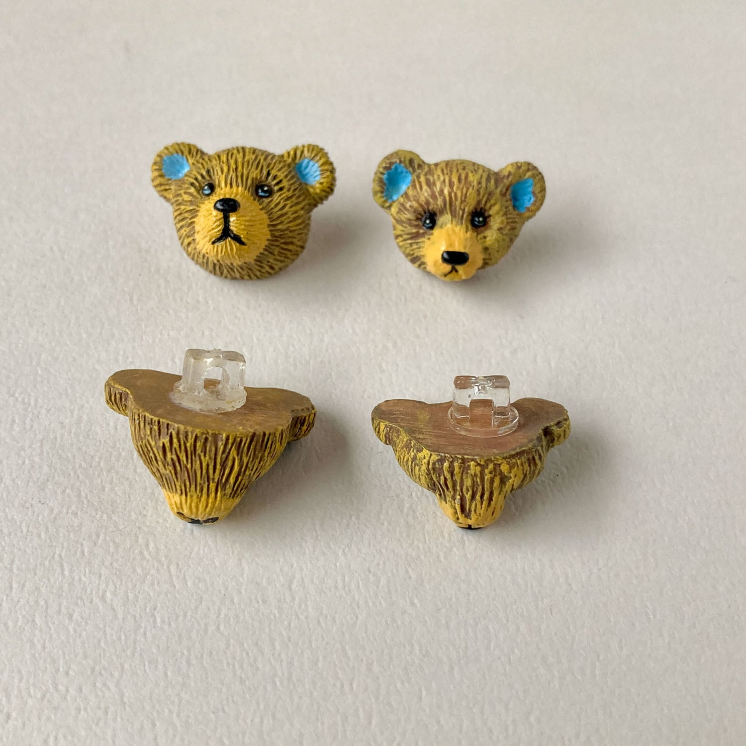 青い耳のクマの顔UKボタン（21mm/22mm） | Dua-アクセサリーパーツショップ