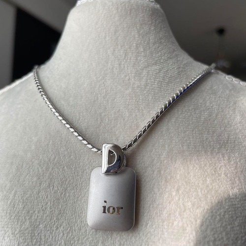 DIOR シルバーネックレス