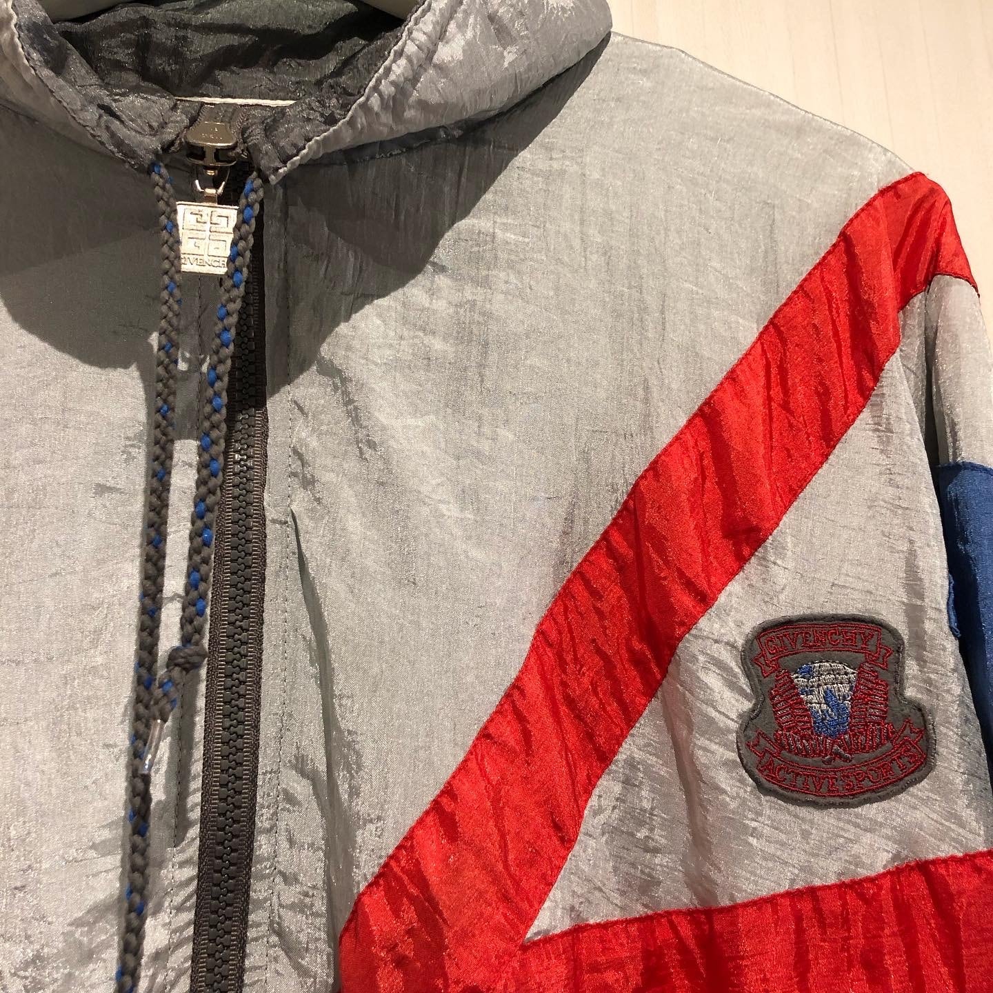 90s GIVENCHY full zip nylon jacket【高円寺店】 | What'z up 90s GIVENCHY full zip nylon jacket【高円寺店】 | What'z up