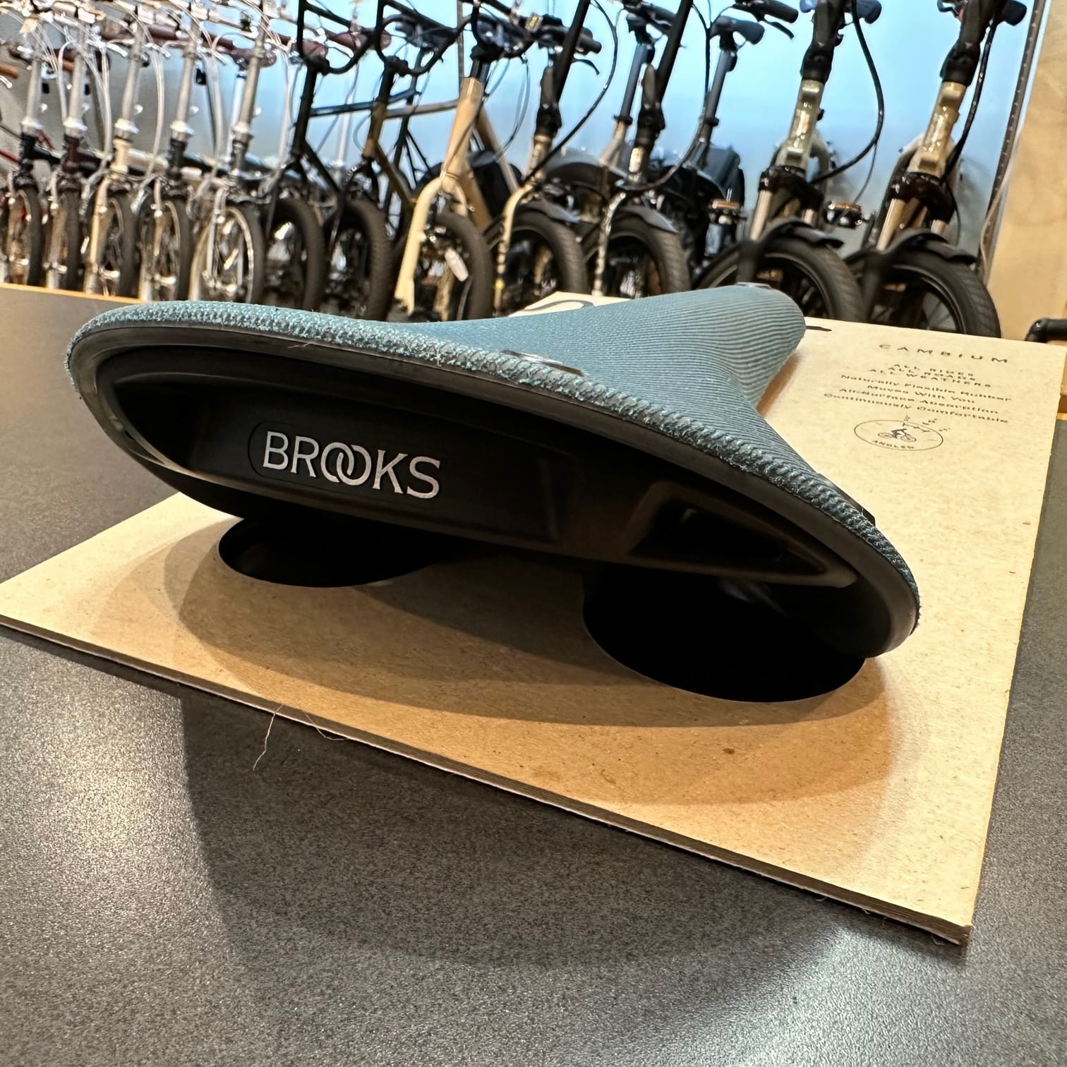 値下げ】BROOKS カンビウムC13おまけ付き BROOKS（ブルックス）の