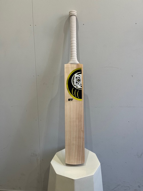 OT Mage - Daruma "Gold "English Willow Grade 3 Plain Bats SH - （FANTAIL2401)