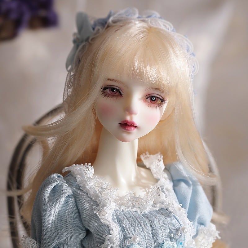 DOLL ドール 人形