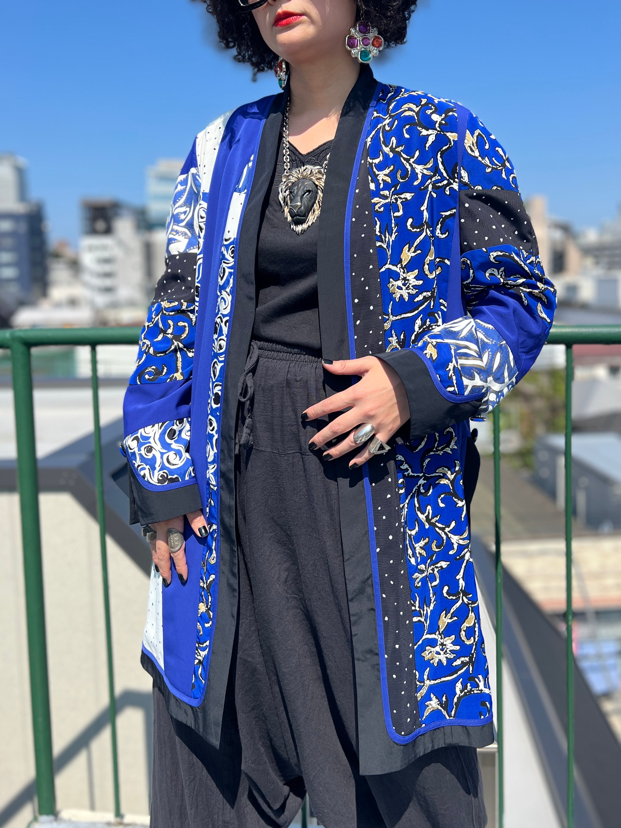 JM royal blue × white patchwork poly rayon long jacket