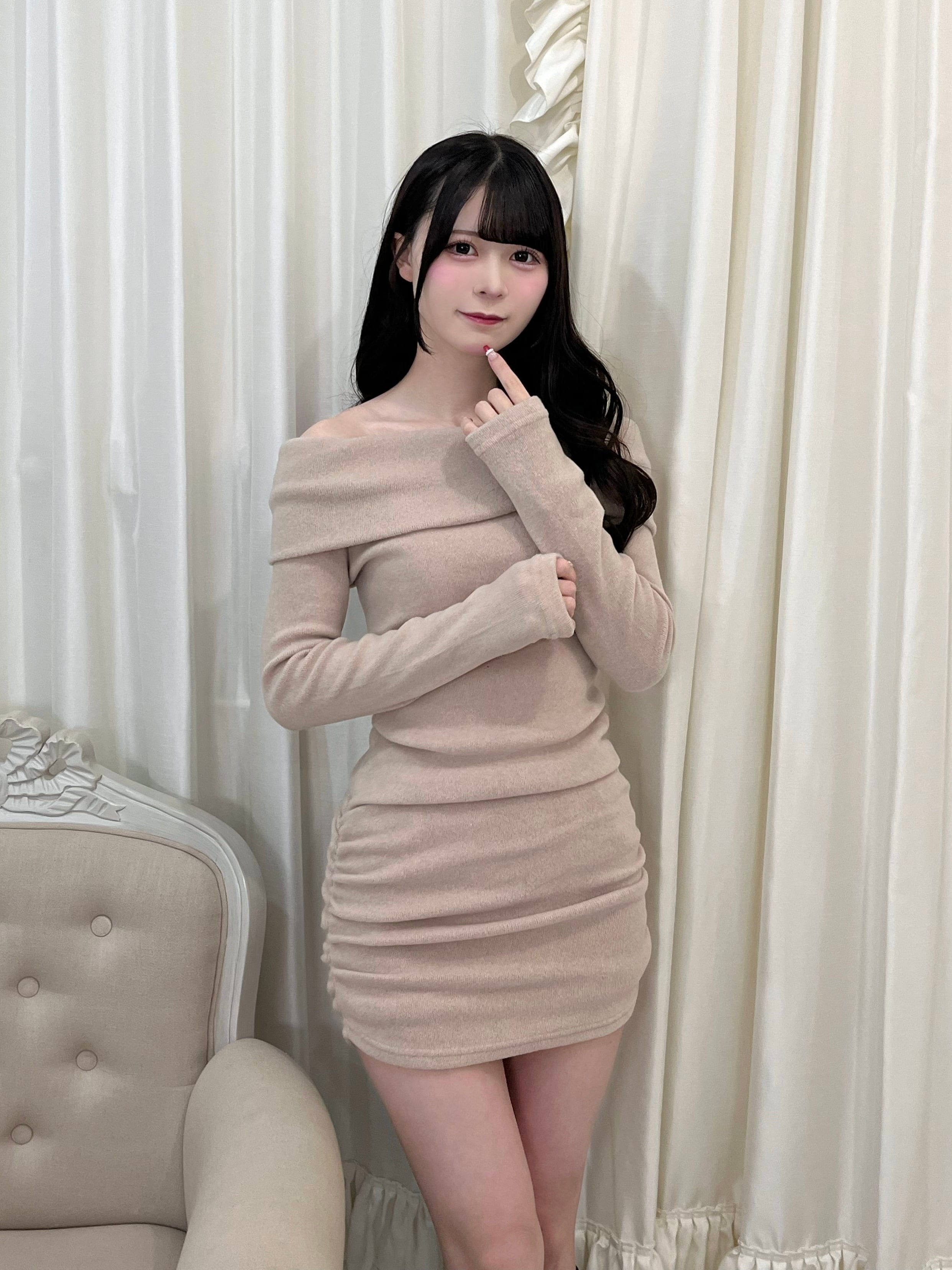 【LAST2】off shoulder tight op