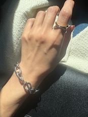 モードチェーンブレスレット