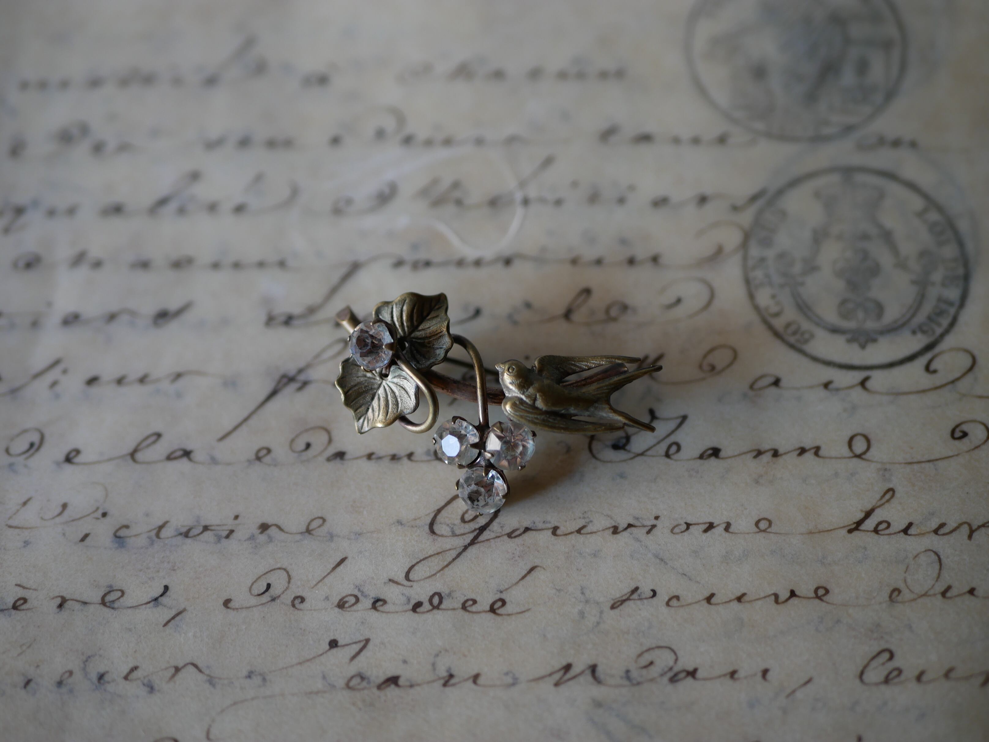 French antique & brocante ツバメのブローチ2 フランスアンティーク