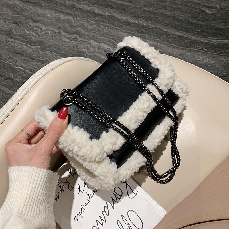 オータムウィンターチェーン ワンショルダーレッド 秋物 冬物 スクウェア メッセンジャーバッグ 手作りハンドバック59560585386