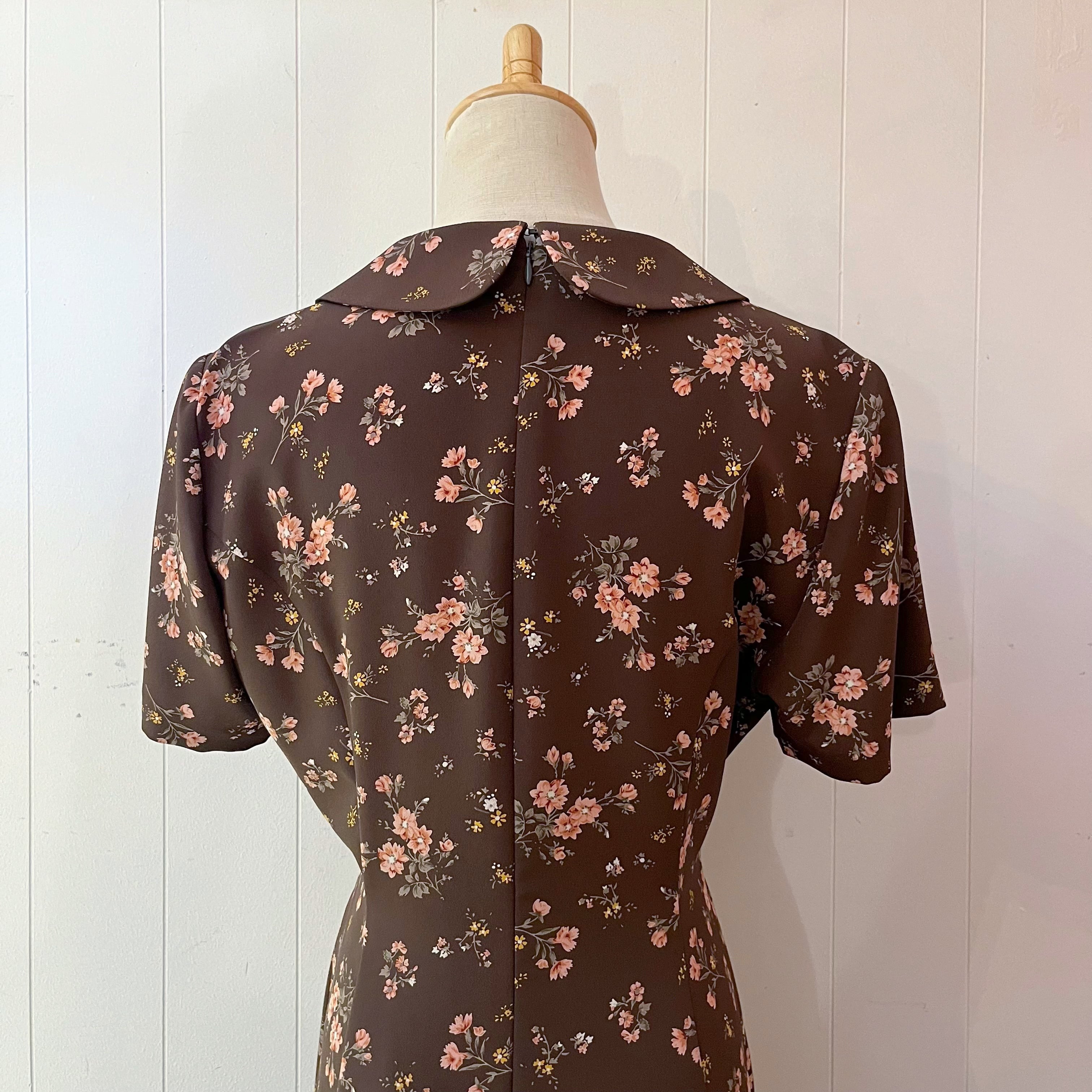 brown flower waist ribbon one-piece