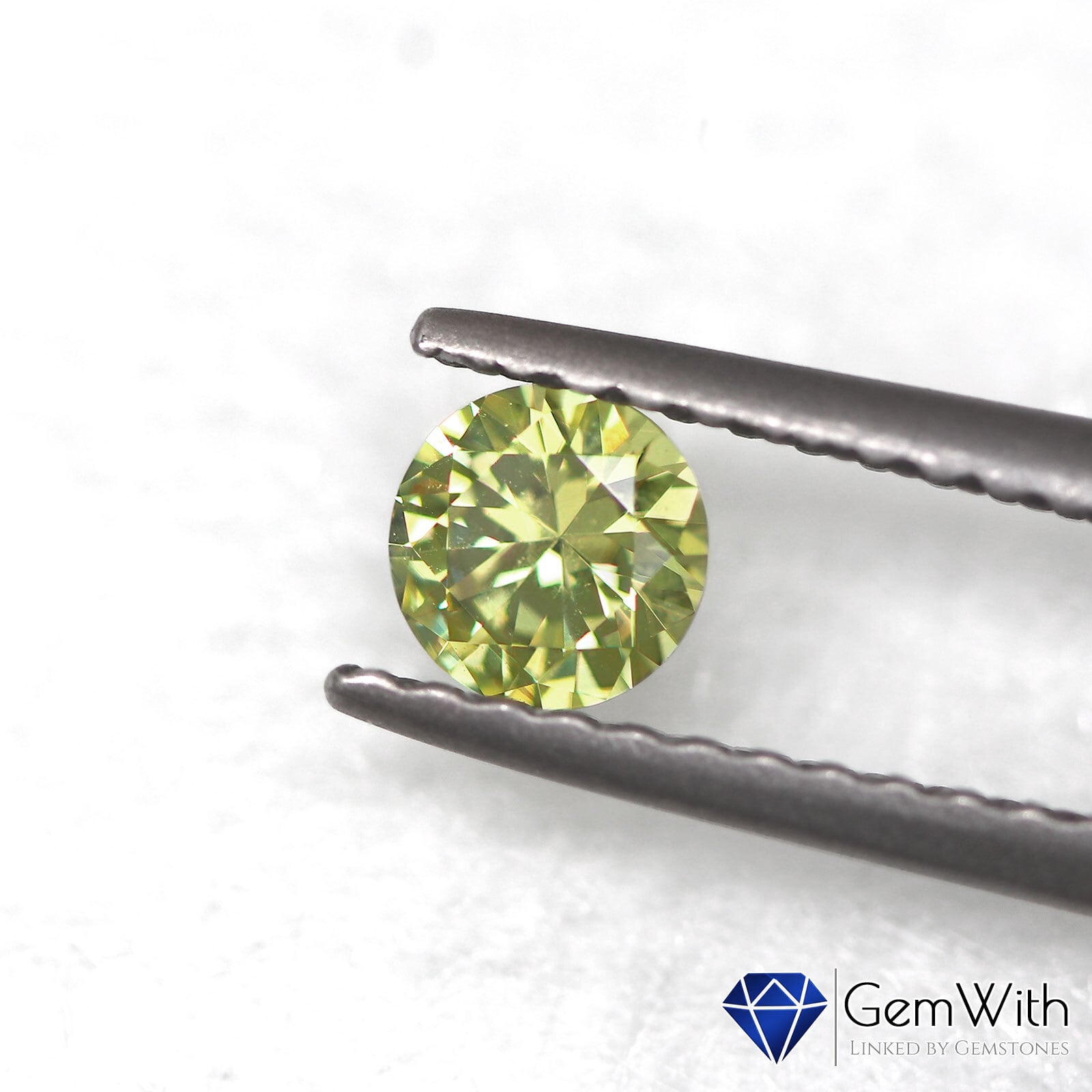 マリガーネット0.28CT 10000170 マリガーネット0.28CT | GemWith