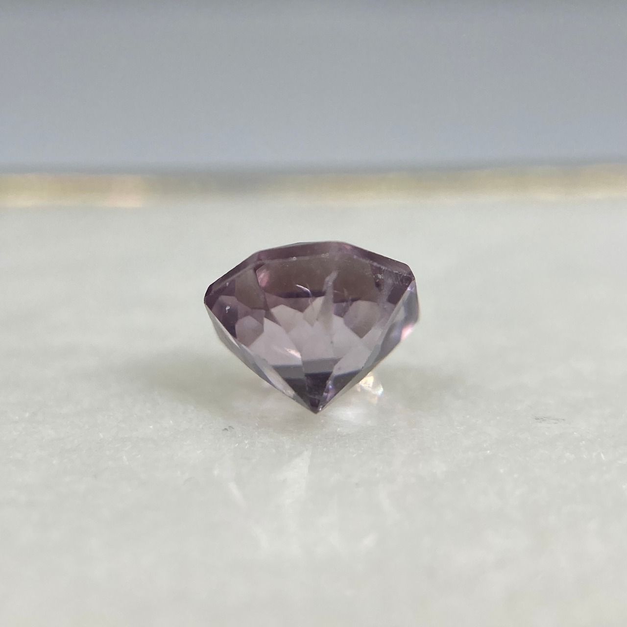 お花みたいなスピネル 訳あってお買い得  約5.0*4.0mm r-0321