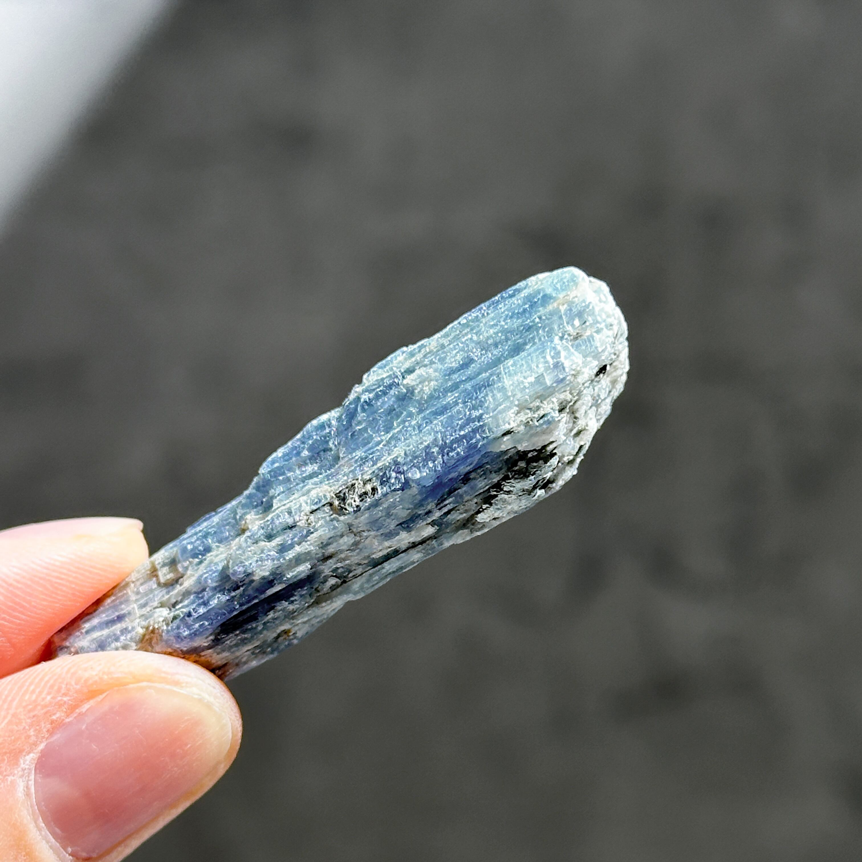 カイヤナイト　原石　762　鑑賞石　石　置物　オブジェ　インテリア カイヤナイト 原石62◇ Kyanite ◇天然石・鉱物・パワーストーン