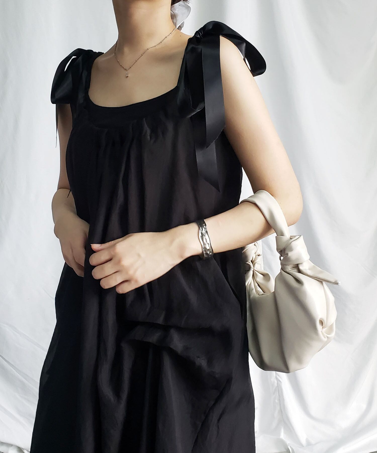 ショルダーリボンシアーロングワンピース　N08-22-0025 | me+em select powered by BASE