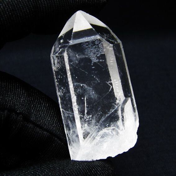 水晶 原石 アーカンソー産 一点物 171-7185