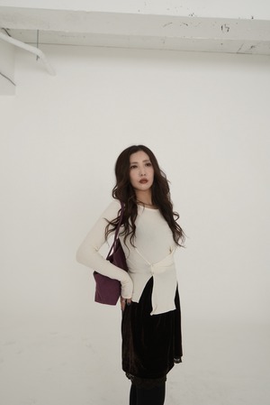 Ribbed Button Detail Long Sleeve Top ／White