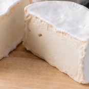 フランス産 ピエール・ロベール 125g|グラスフェッド トリプルクリーム 白カビチーズ|濃厚クリーミー・とろける口どけ|Pierre Robert French Triple Cream Grassfed Cheese
