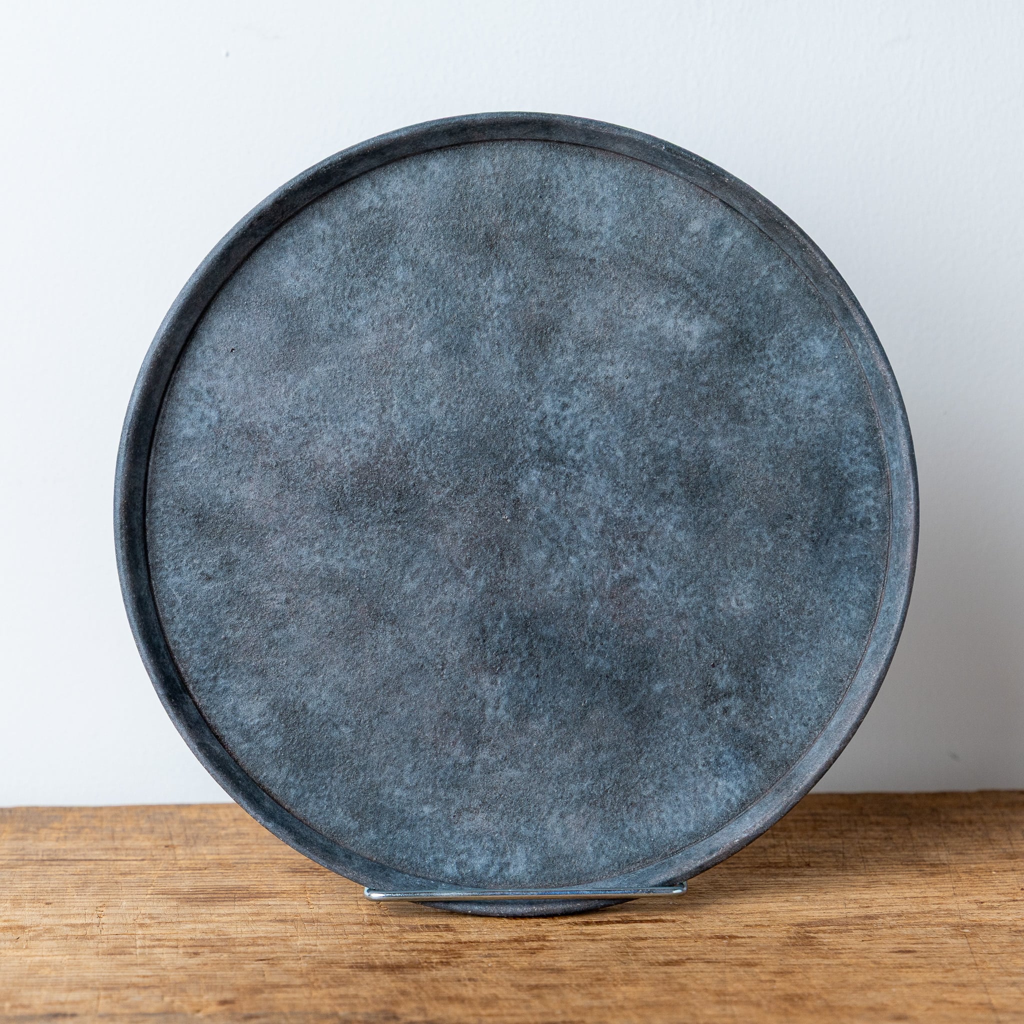 黒瓦手 フラットプレート22cm