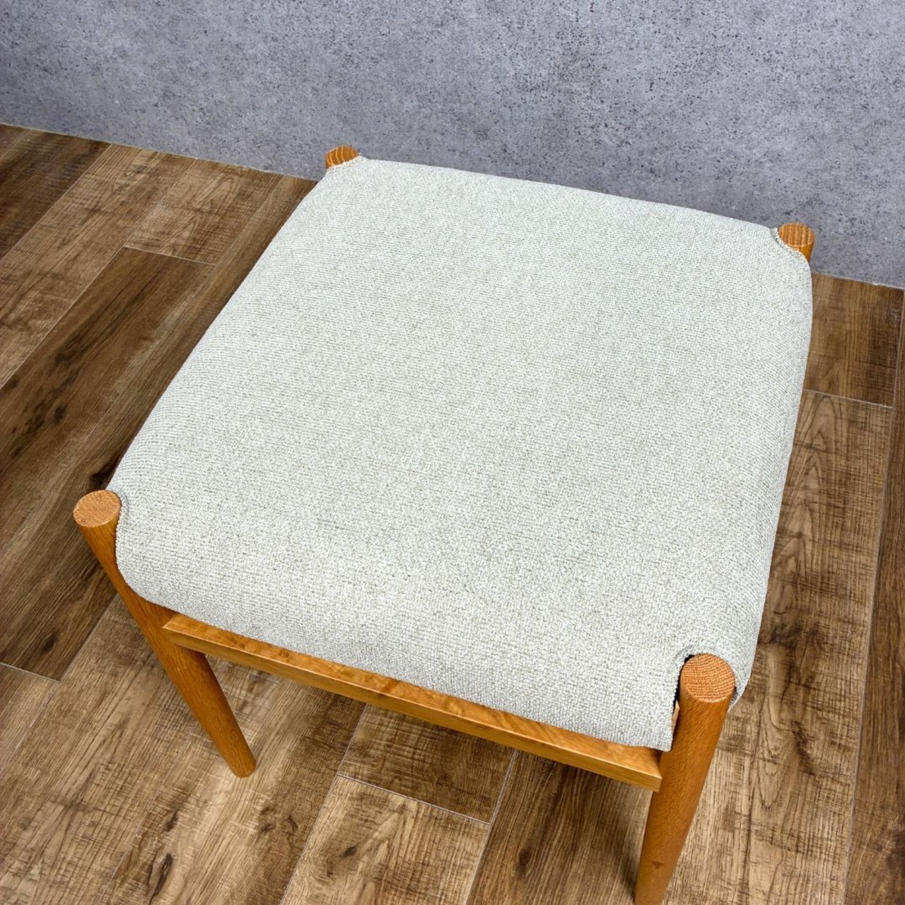 SIEVE stay dining stool シーヴ ステイ ダイニング スツール ベージュ ファブリック カバーリング【中古】【送料無料】