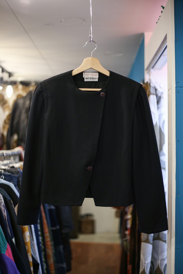 Ladies black no collar design front short jacket