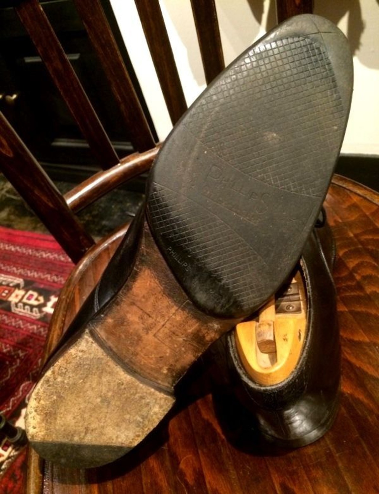 SIMPSON Vintage Oxford Shoes with Vintage Shoe Trees Size 8half (Secondhand)