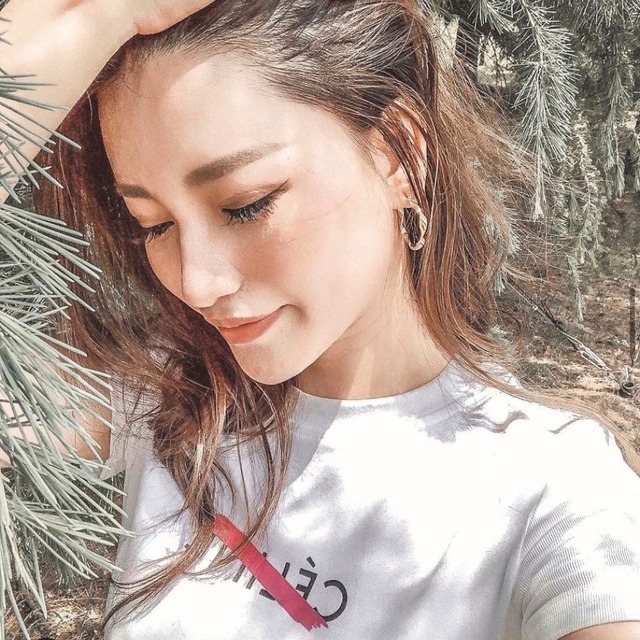 Twisted Hoop Big-Small Pierce