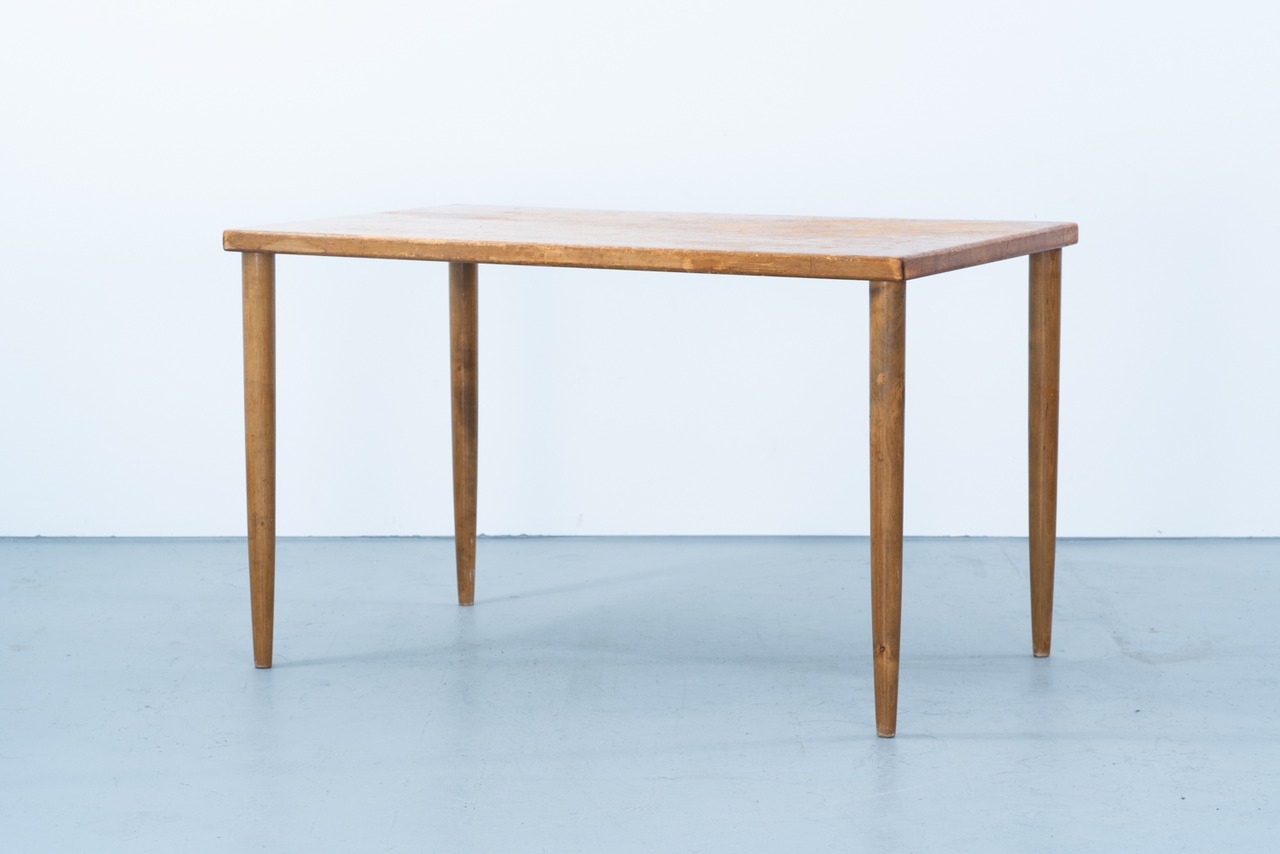Ilmari Tapiovaara | Domus Table