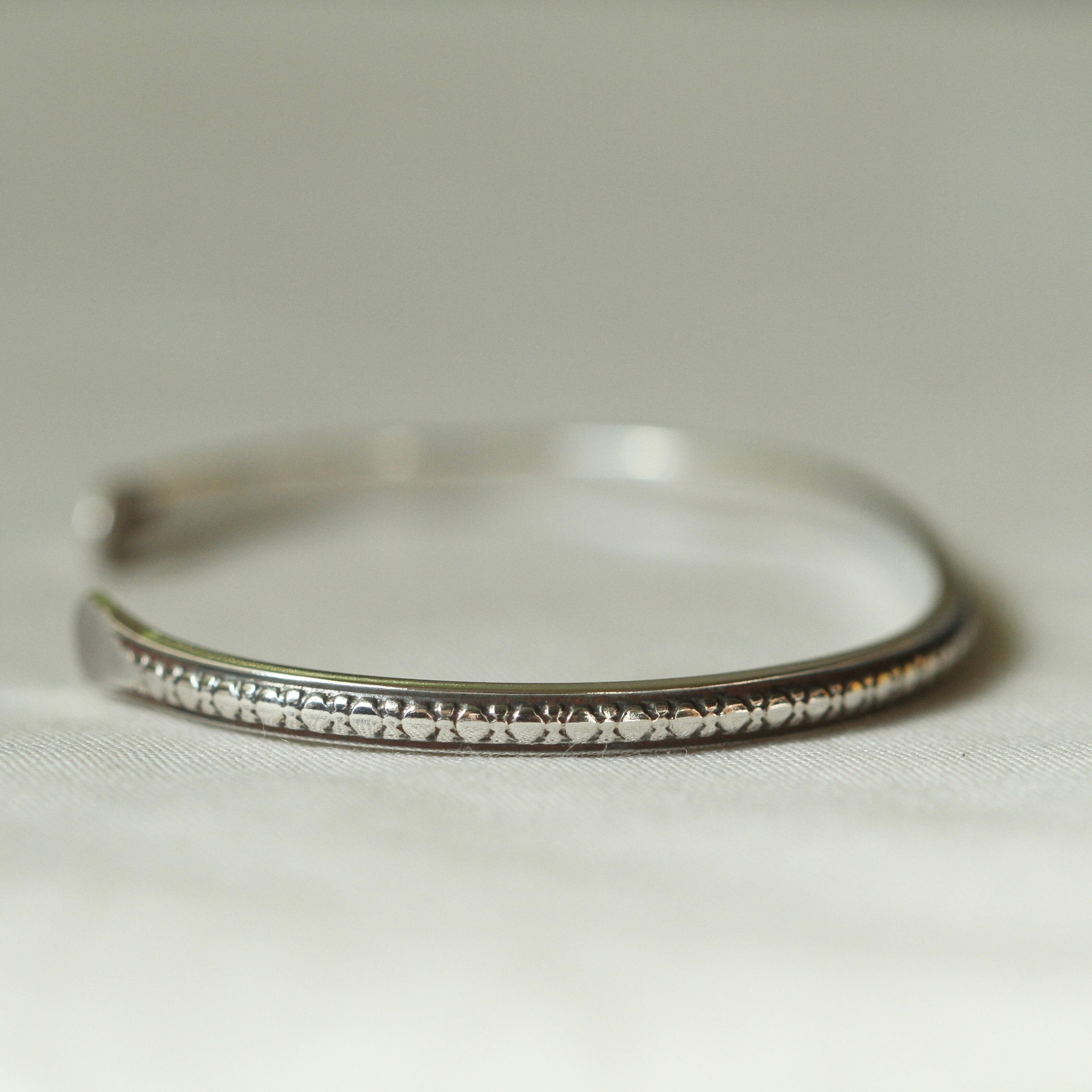 極美品！！ERICKA NICOLAS BEGAY バングル Ericka Nicolas Begay シルバーバングル Silver Bangle | C