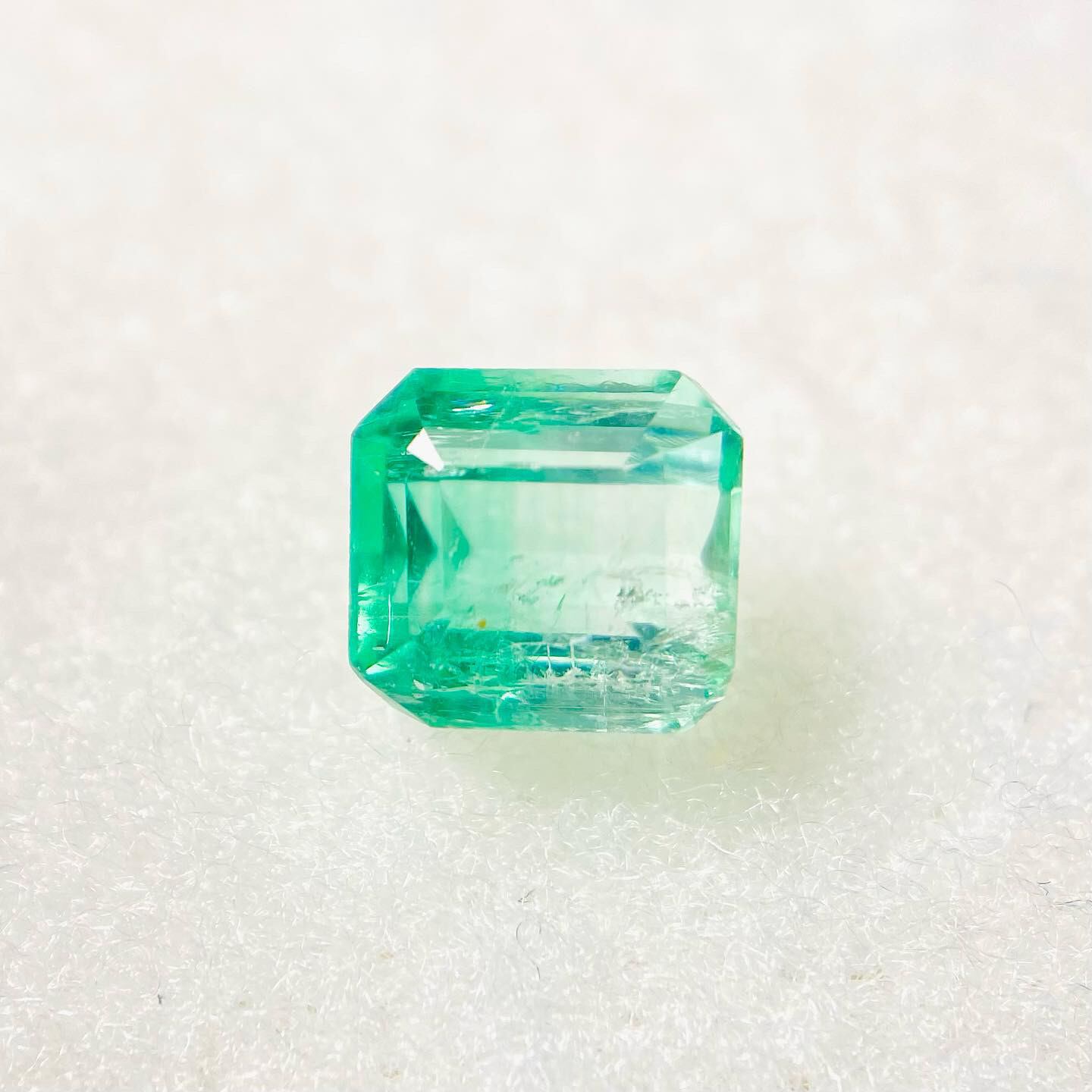 昭和レトロなクリームソーダエメラルド