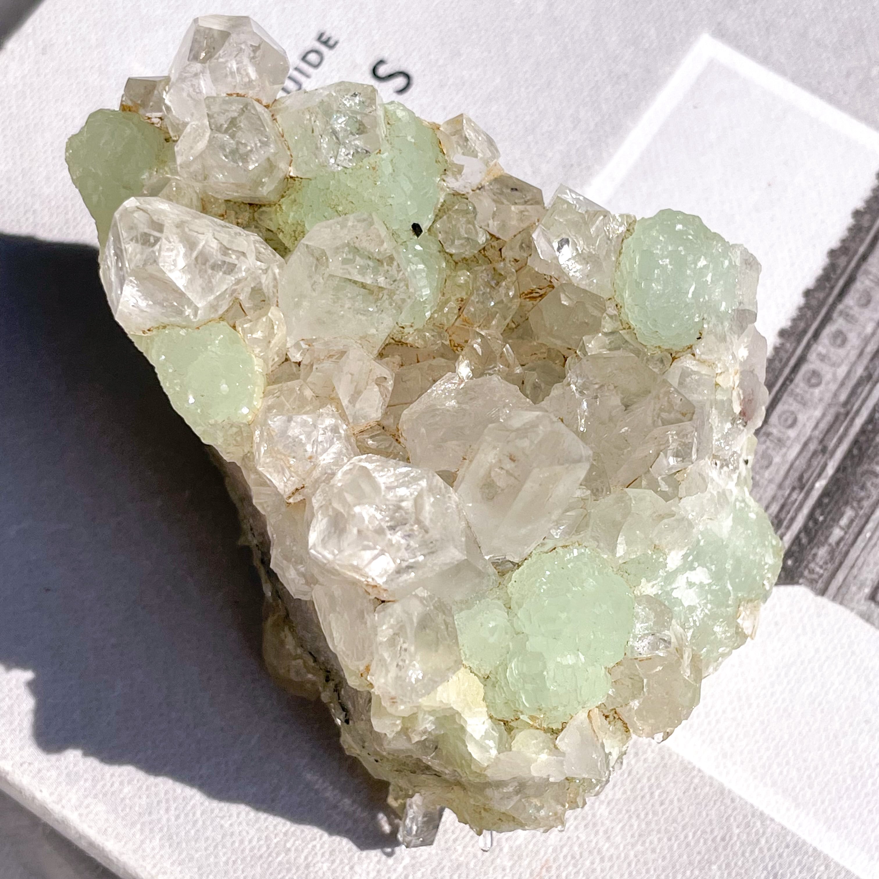 Prehnite & Quartz 2 ✧ プレナイト & クォーツ (共生原石)