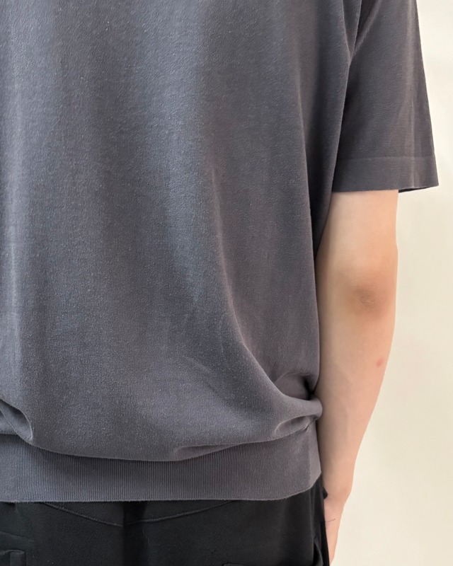 【HERMES】v neck basic T-shirt