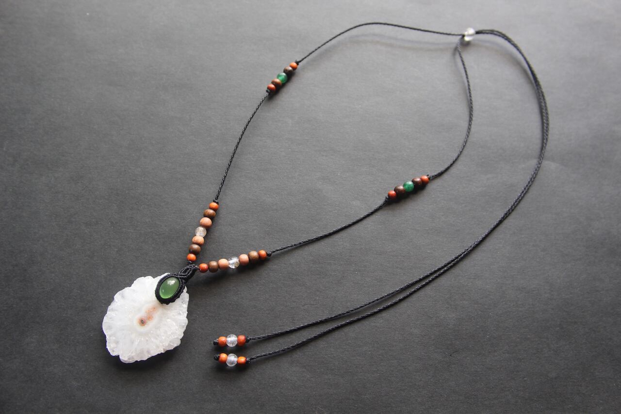Solar Quartz & Serpentine micro macrame woody pendant