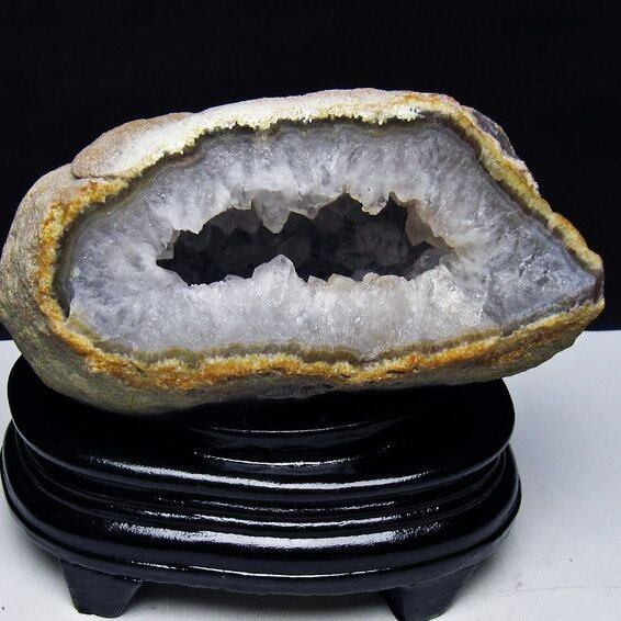 1.1Kg アゲート ジオード 原石 置物 台座付属 瑪瑙 メノウ 晶洞 一点物 181-4162