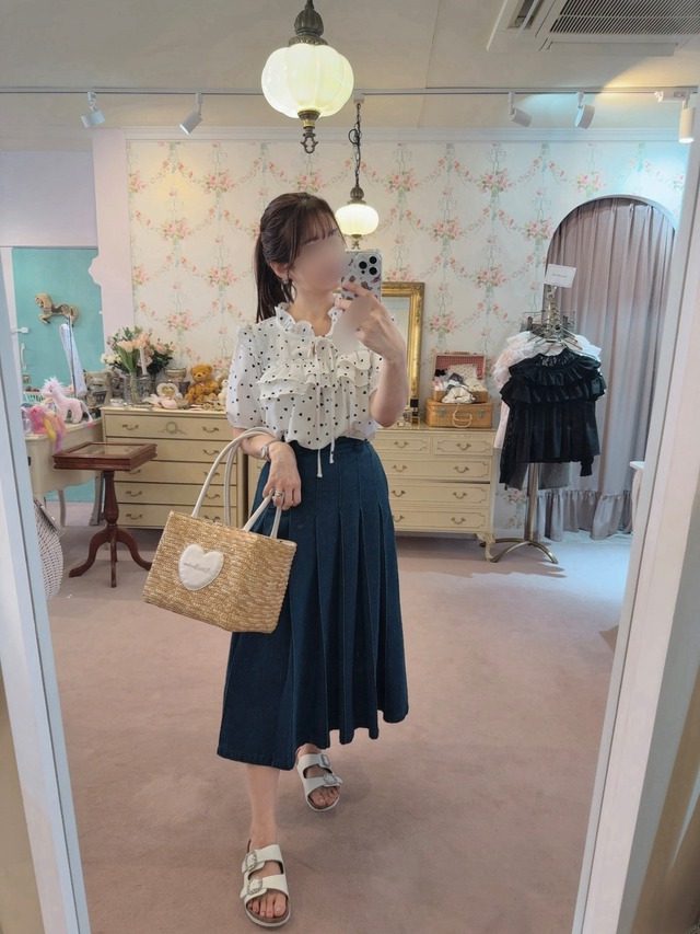 Ribbon ruffle blouse