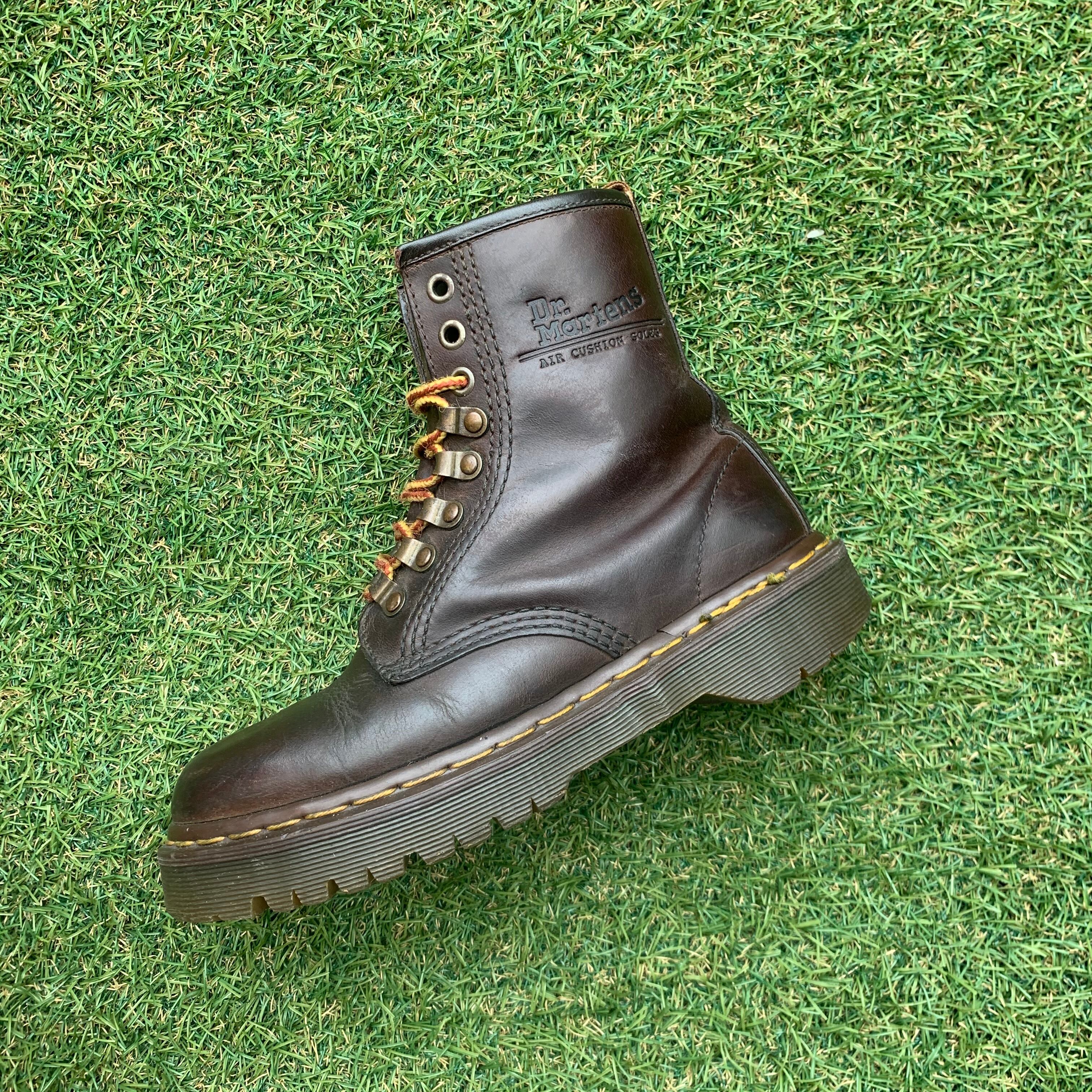 イングランド製！ Dr.Martens ドクターマーチン 8ホールブーツ D990