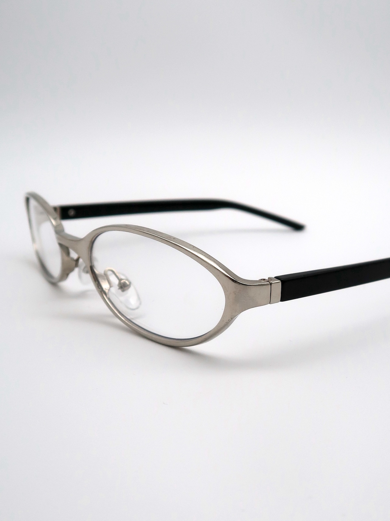 Glasses 021 Silver Bite (black)