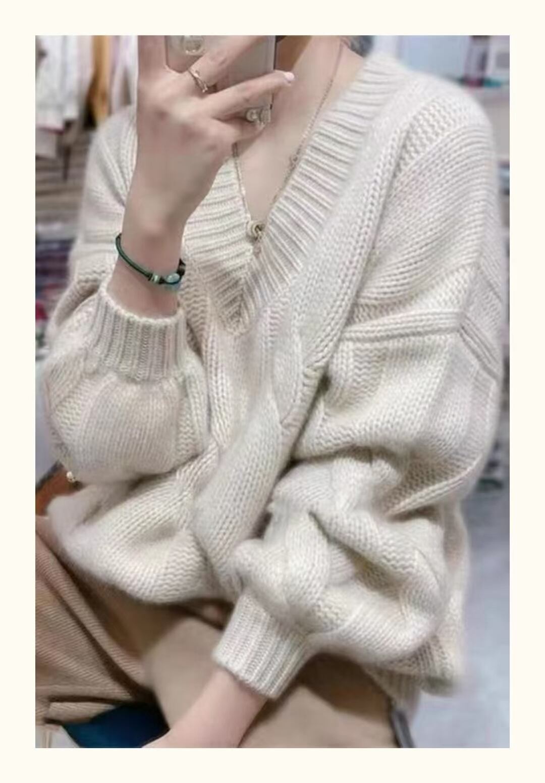 Vネックニット　AJ1079-6016