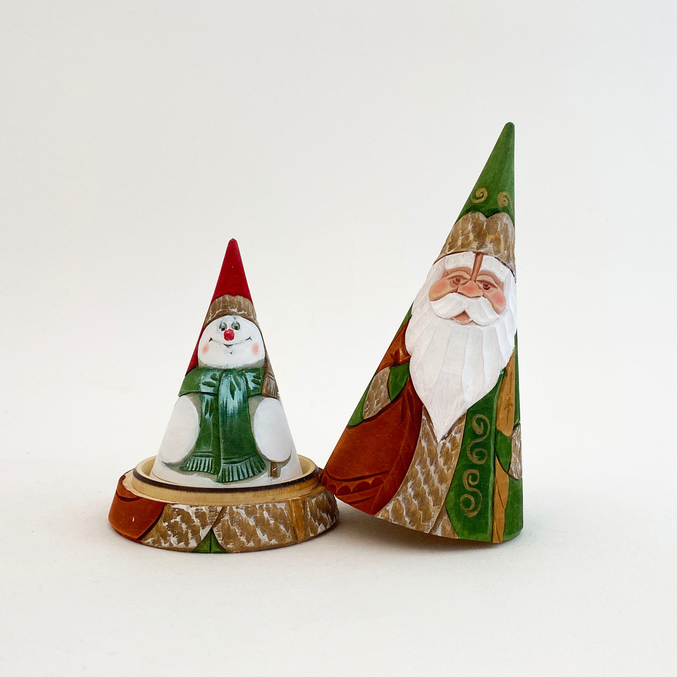 サンタ/ジェドマロース 木彫マトリョーシカ/円錐型(コブロフ工房/3個組)