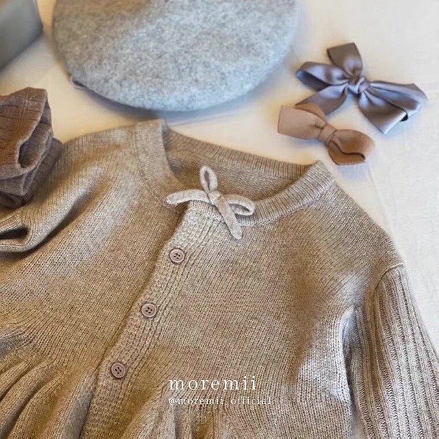 ペプラムシルエットカーディガン