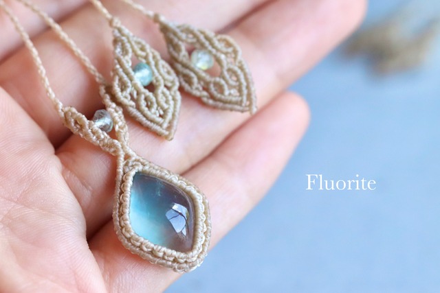 [Fluorite] pendant -Flow-