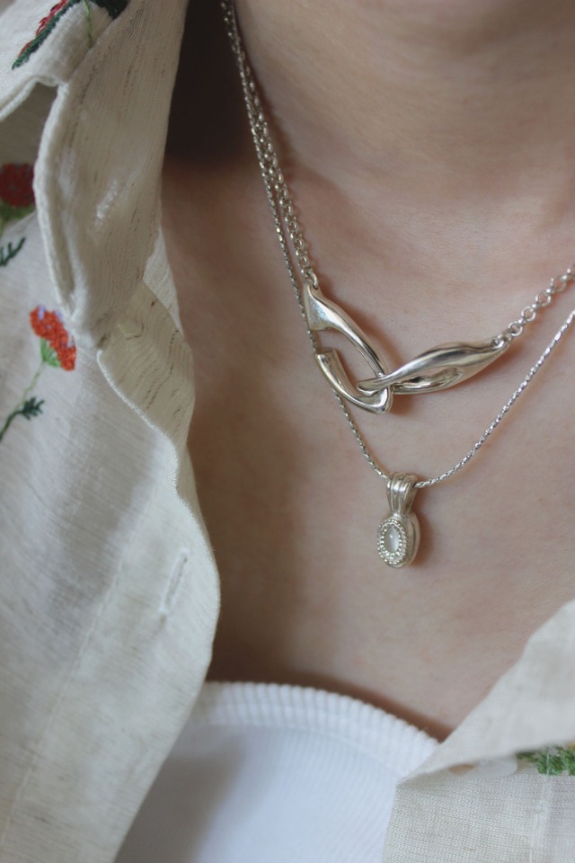 shine stone pendant / silver