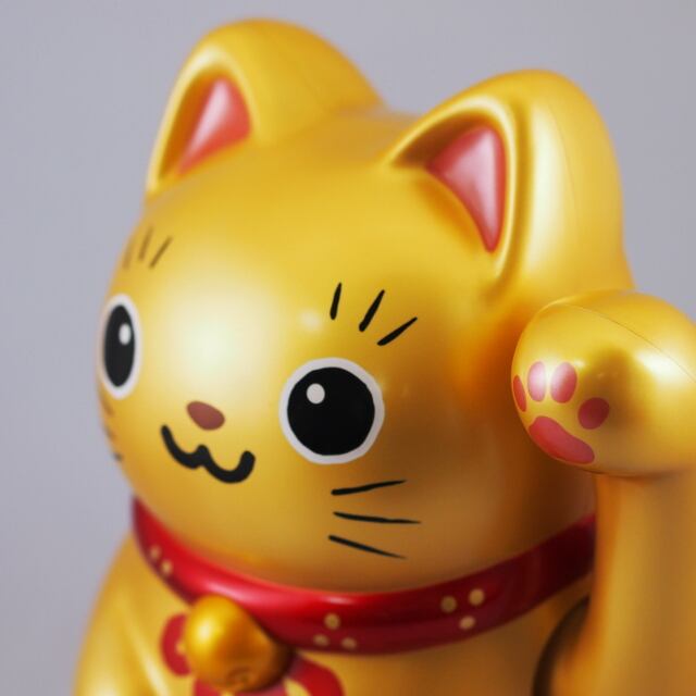 ソーラー招き猫 金の大猫ちゃん | PAY ID