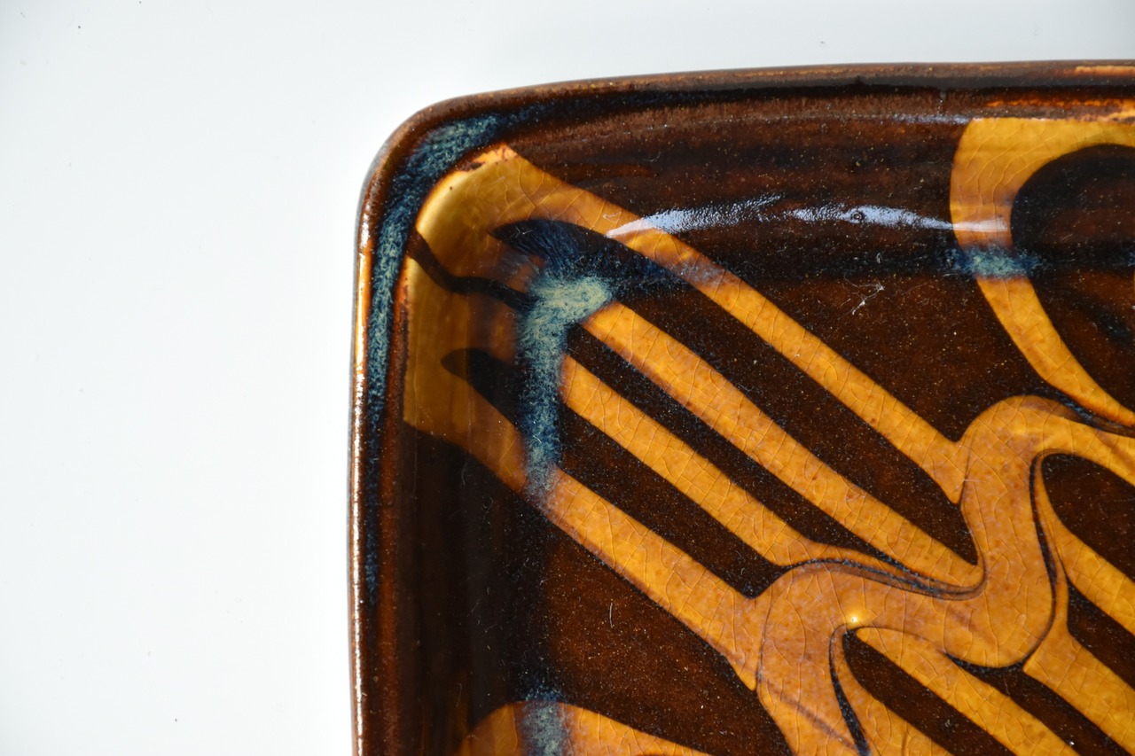 小代焼ふもと窯 / 井上尚之 : 正方皿 スリップウェア ⑦