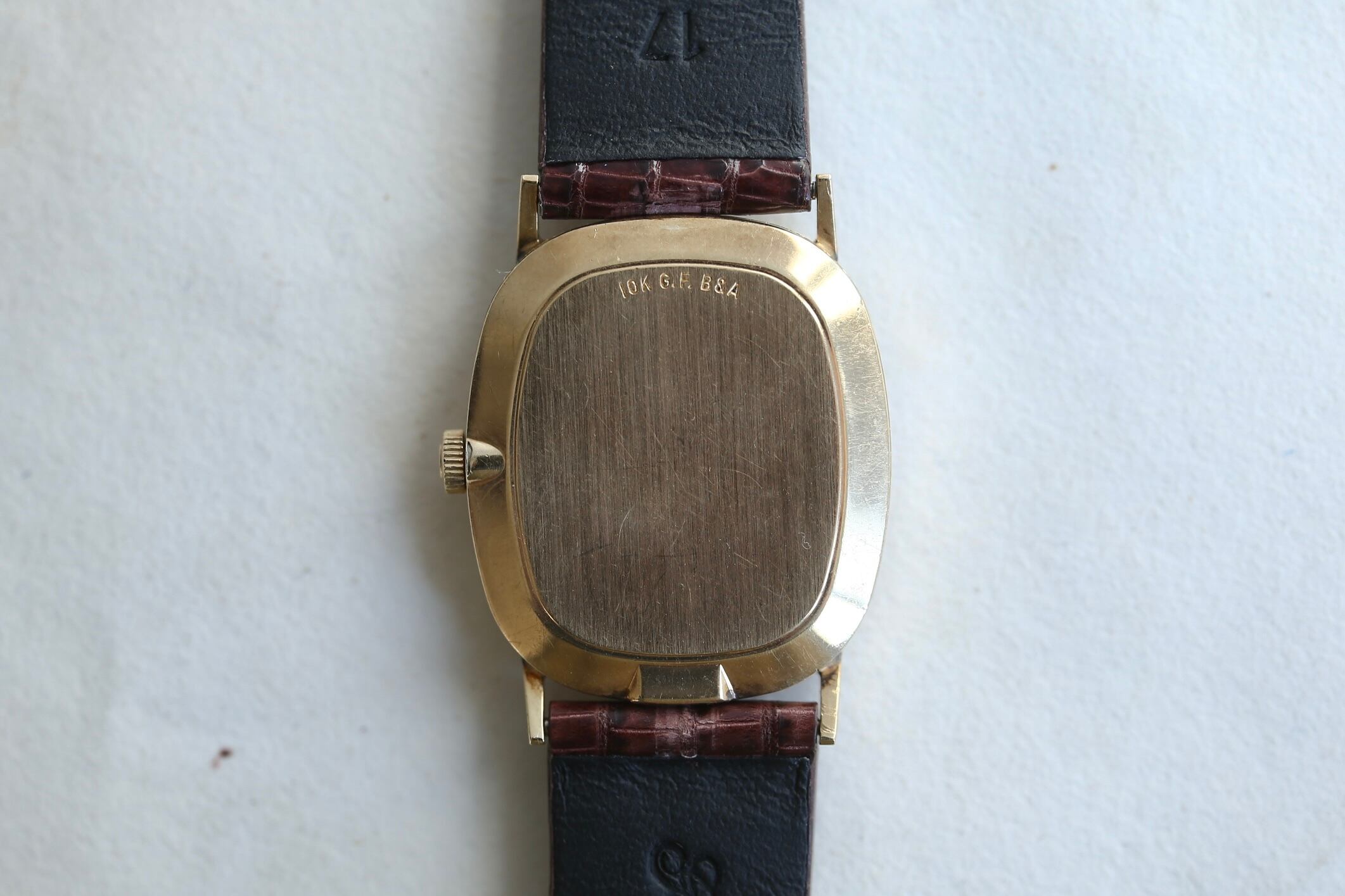 OMEGA】 1978年製 オメガ US仕様 ノンネーム オーバル バー