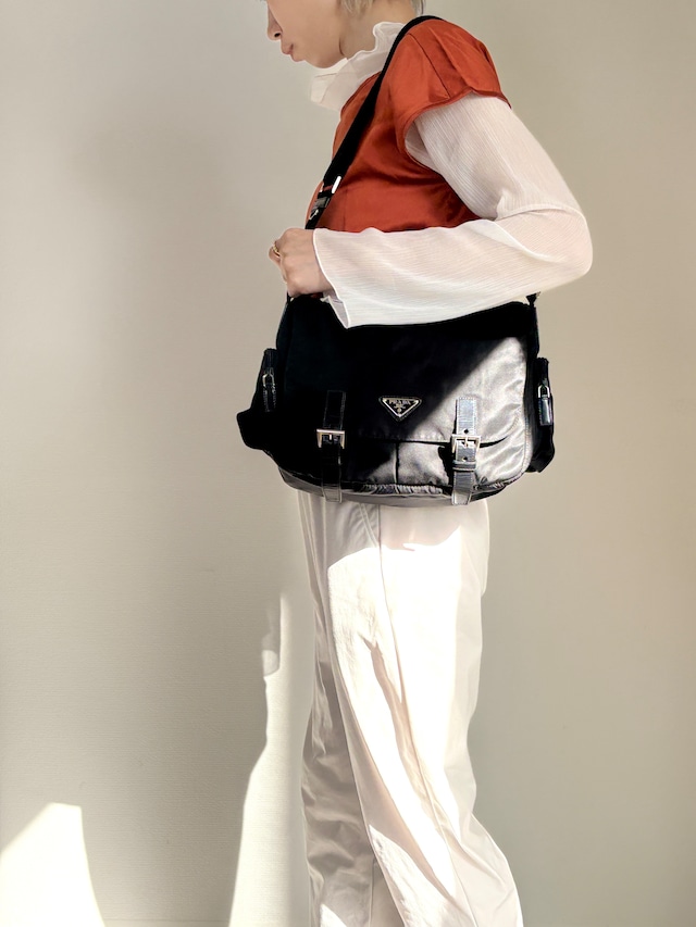 PRADA プラダ ショルダーバッグ ブラック トライアングルロゴ ナイロン メッセンジャーバッグ サイドポケット vintage ヴィンテージ オールド kedmv3