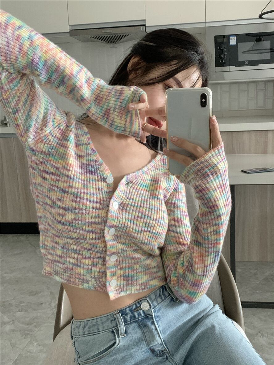 Vネックストライプカーディガンレディース秋ヨーロッパ・アメリカ長袖セータージャケット2020新デザインセンスニッチショートトップ ブラックストロベリース17611616691