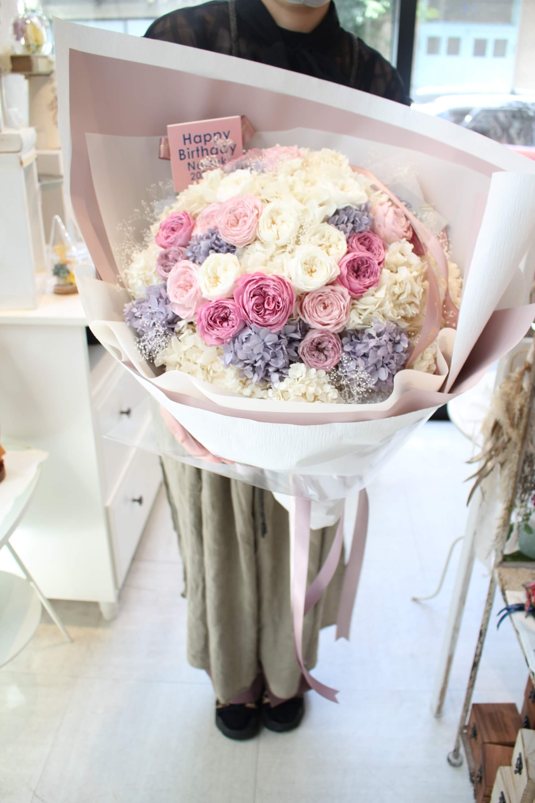 バラとアジサイのボリューム花束 | 福岡のプリザーブドフラワー専門店