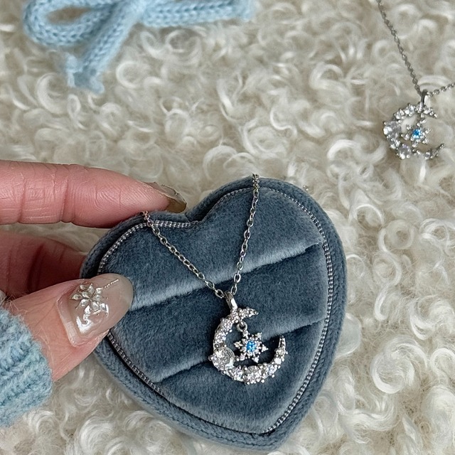 erban羽ばたきピアス