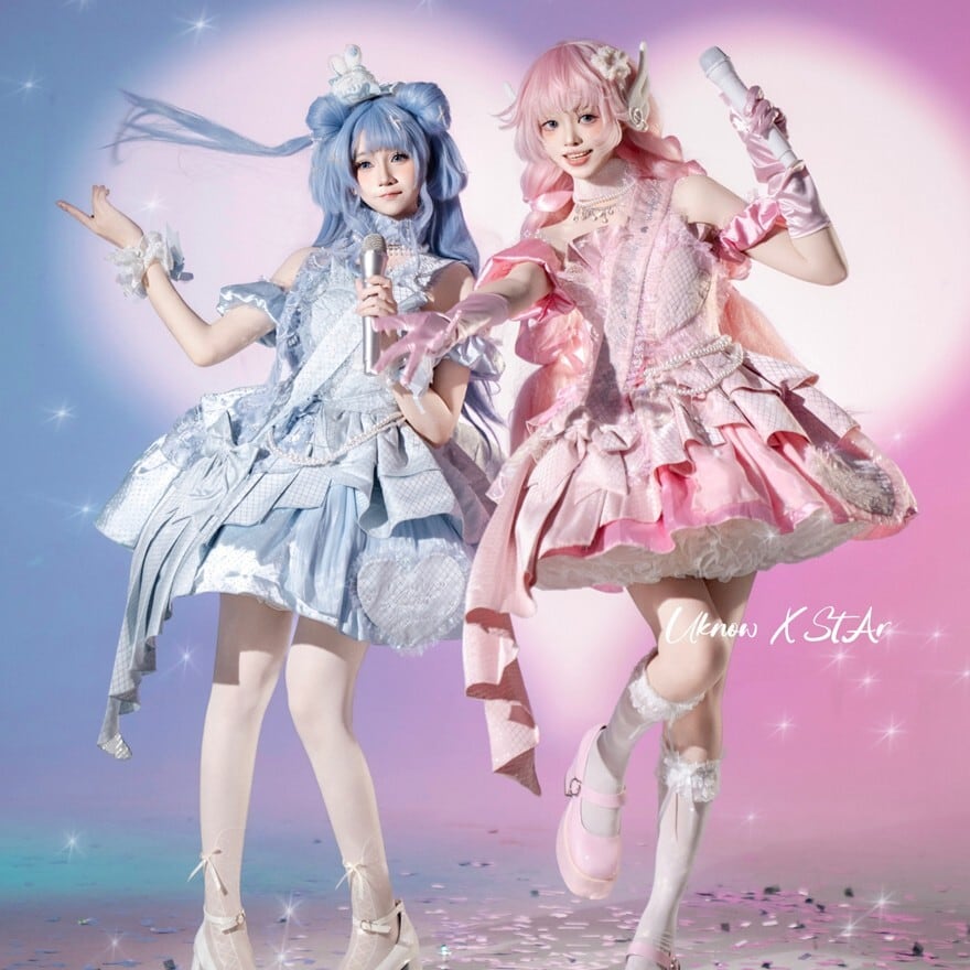 ロリータファッション アイドル衣装 白・水色・桃アシメフリルステージ