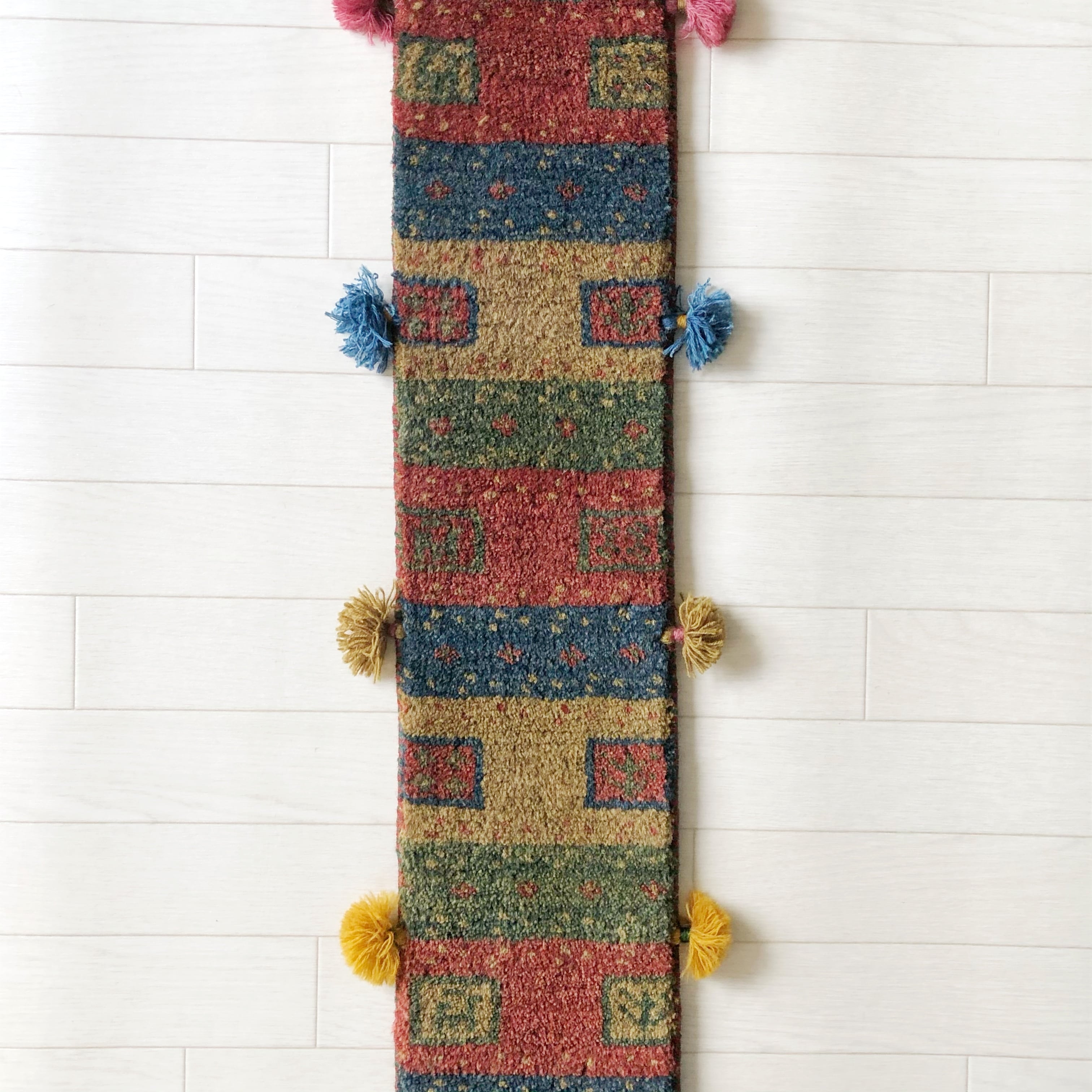 ペルシャ・ギャッベ 生命の樹柄ラグ135×90cm ペルシャ絨毯 高品質と簡単