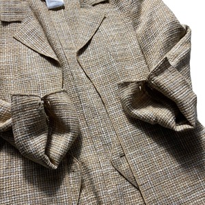 2003’s CHANEL tweed jacket
