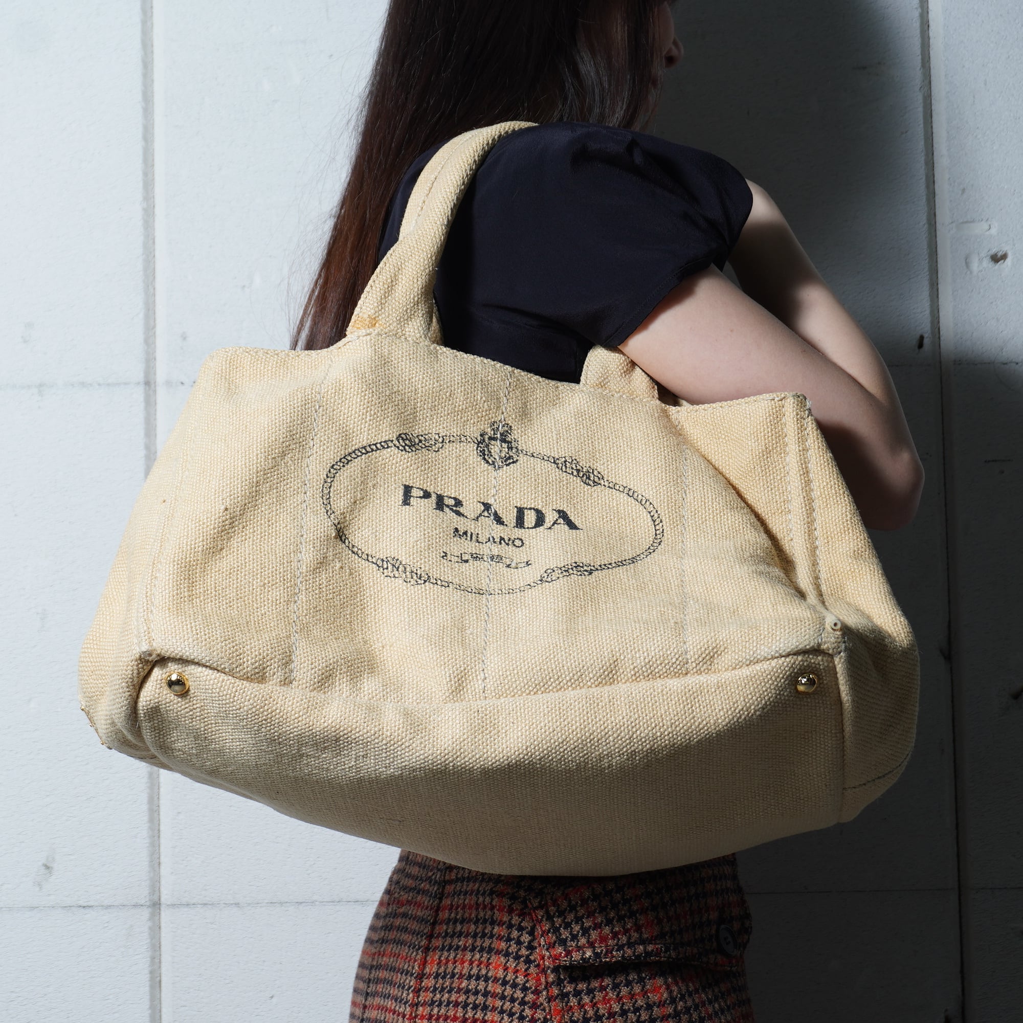 PRADA】プラダ ロゴ入りキャンバストートバッグ dark gray | MIXHIVE